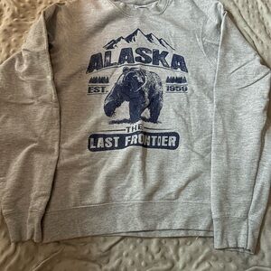 Gray Alaska Graphic Women’s Sweater